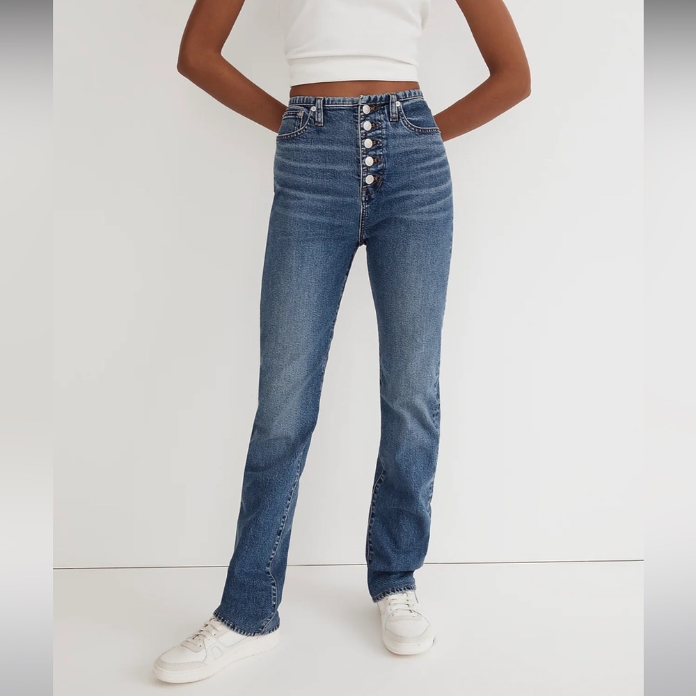 Madewell The '90s Straight Jean in Liola Wash: Binded-Waist Edition - Picture 6 of 6